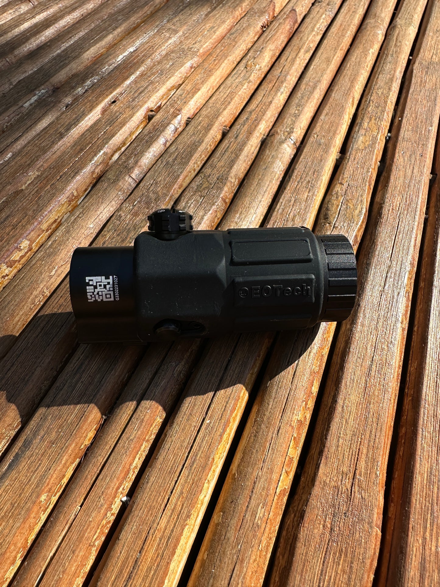 משלש עתק של G33 EOTECH