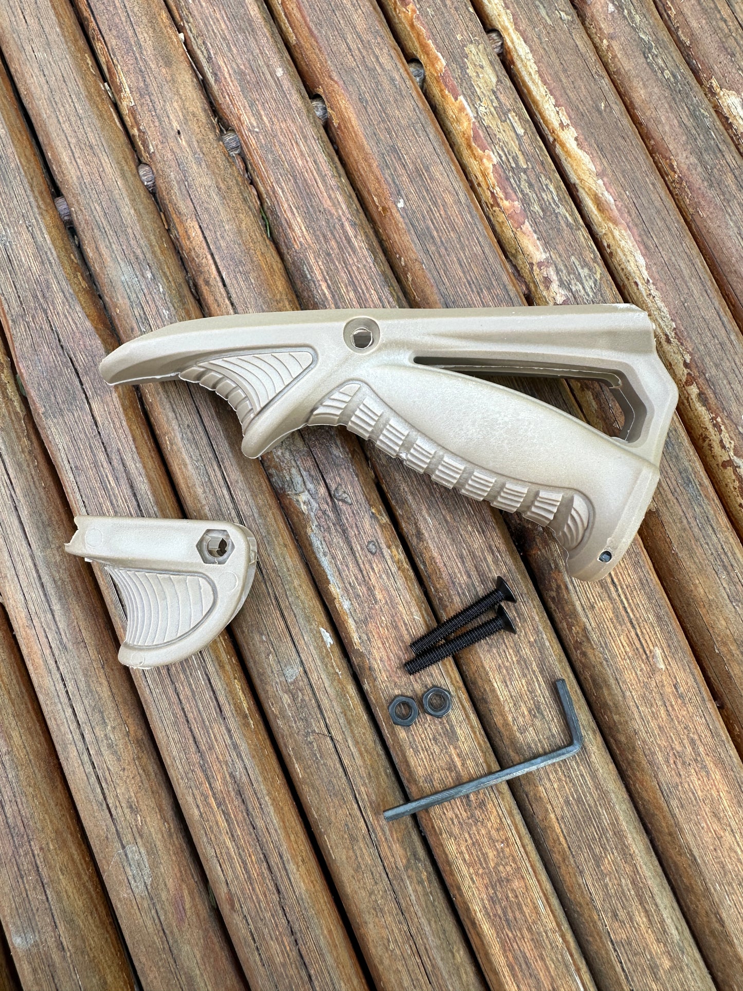 ידית אחיזה משולשת כולל תמיכה באגודל